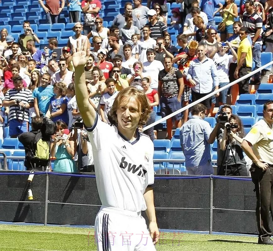 莫德里奇已经80天没有休息 连续16场比赛都有登场 莫德里奇已经80天没有休息 连续16场比赛都有登场